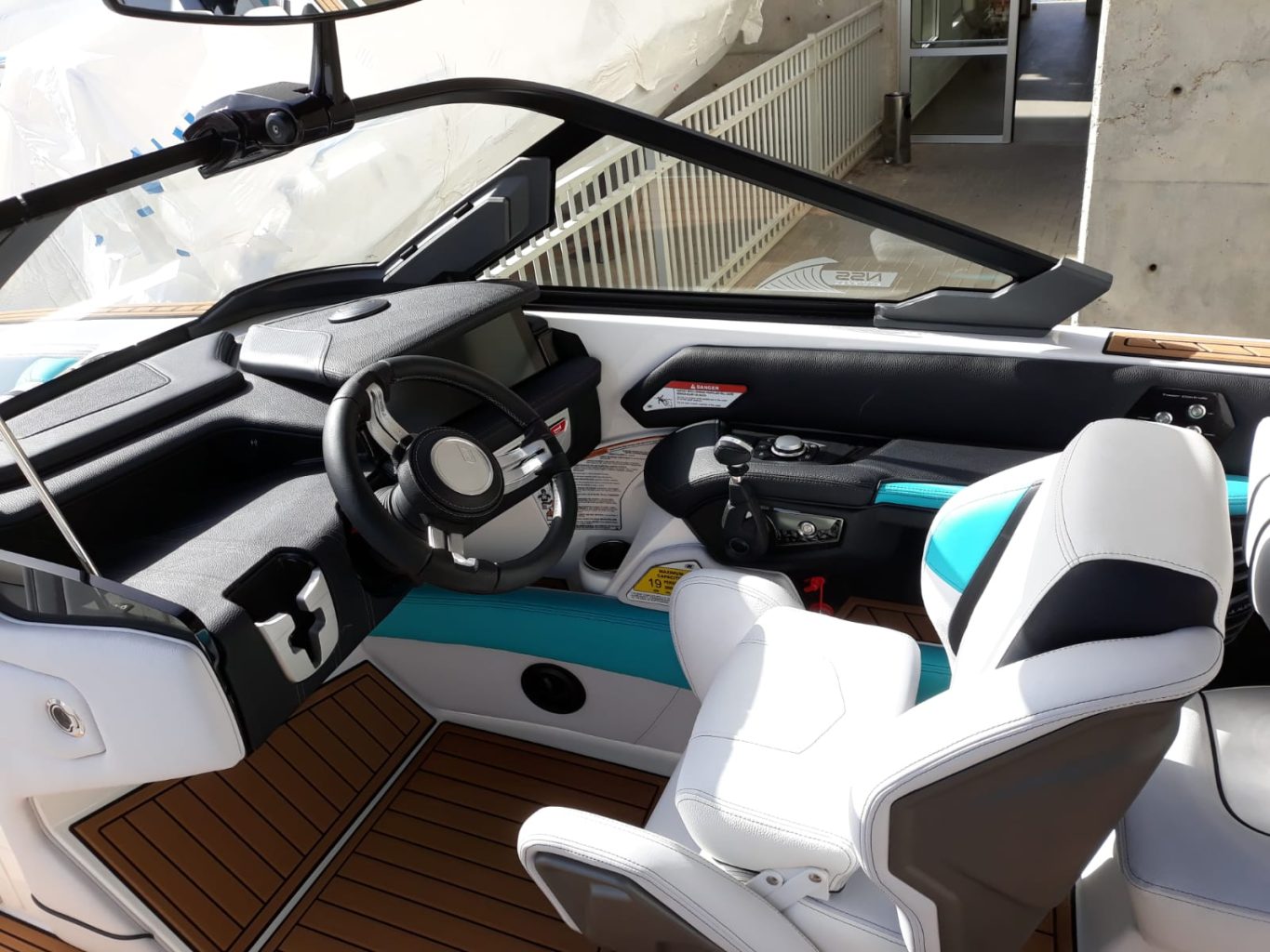 סירת ווייקסרף ווייקבורד NAUTIQUE G25 - יד שנייה - סטרים יאכטות