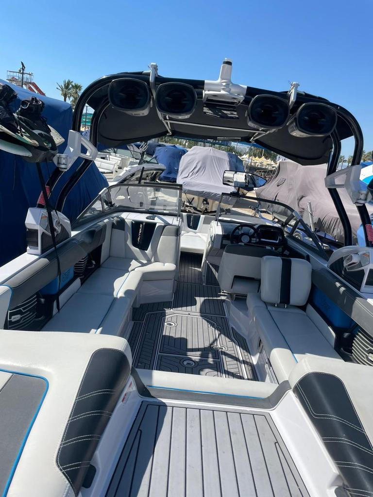 סירת ווייקסרף ווייקבורד NAUTIQUE G25 2015 יד שנייה - סטרים יאכטות