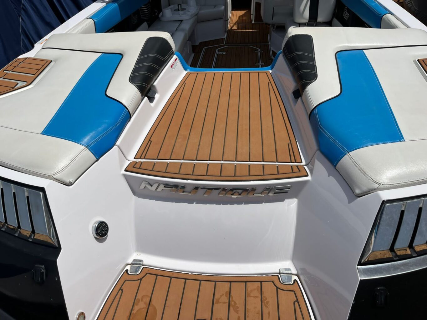 סירת ווייקסרף ווייקבורד NAUTIQUE G25 2015 יד שנייה - סטרים יאכטות