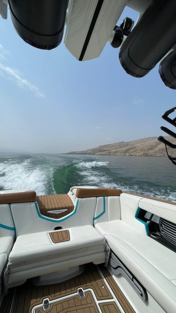 סירת ווייקסרף ווייקבורד NAUTIQUE G25 2017 - סטרים יאכטות
