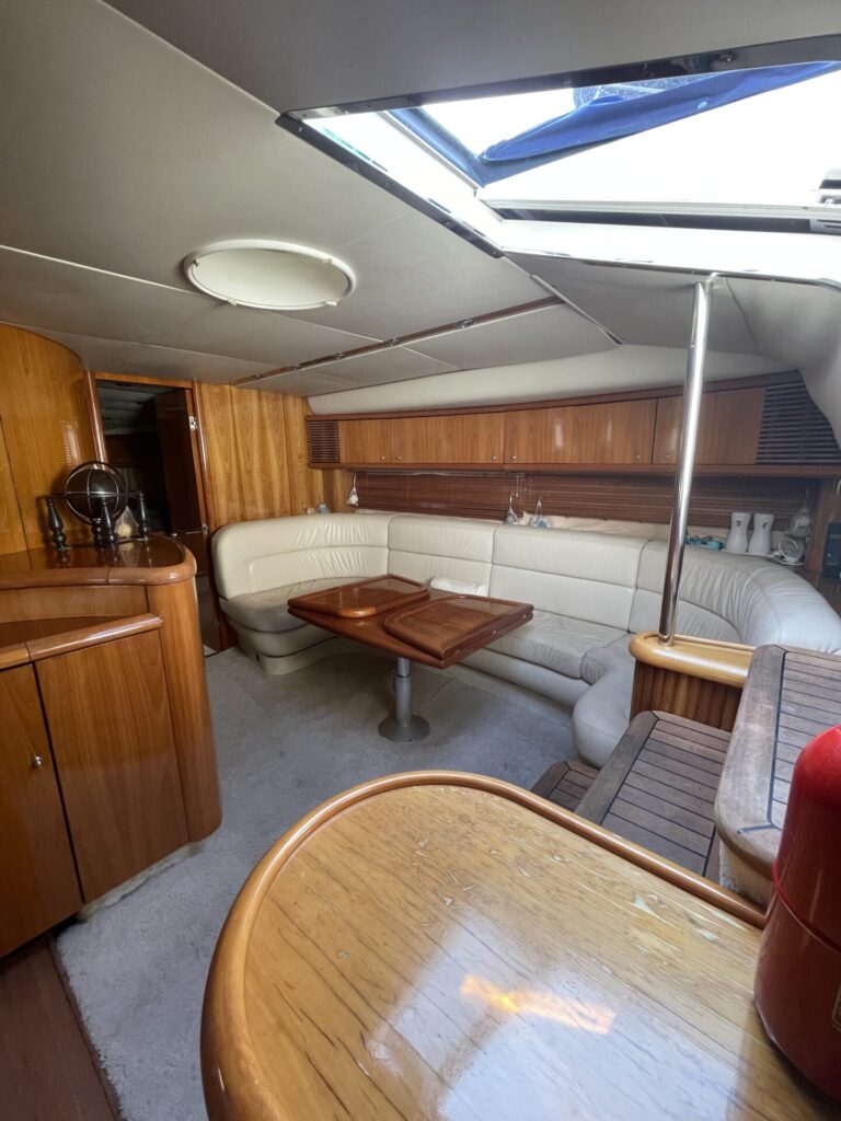 יאכטה יוקרתית SUNSEEKER CAMARAGUE 50 2002 - סטרים יאכטות