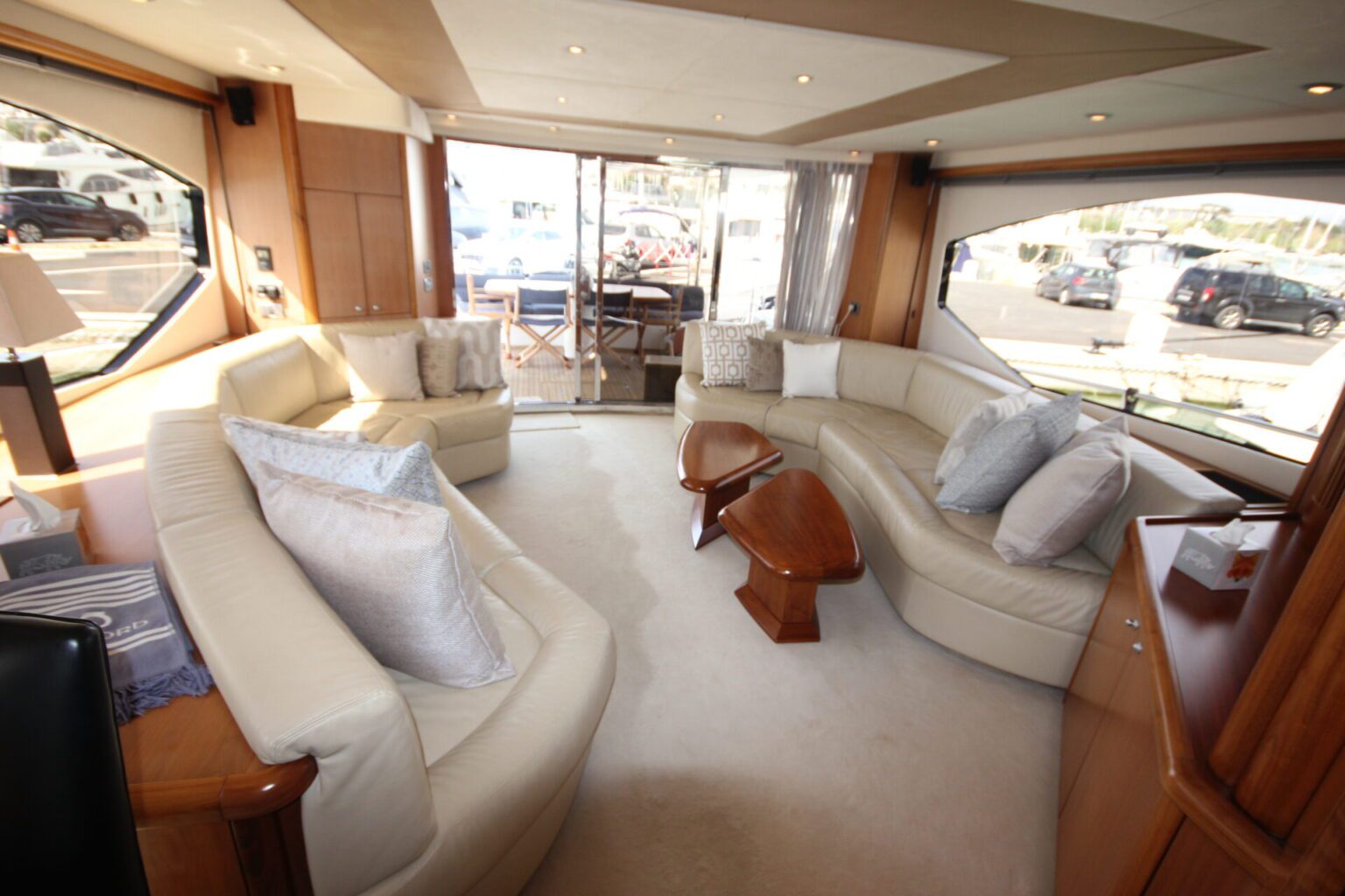 מנועית Sunseeker 75 Yacht יד שנייה - סטרים יאכטות
