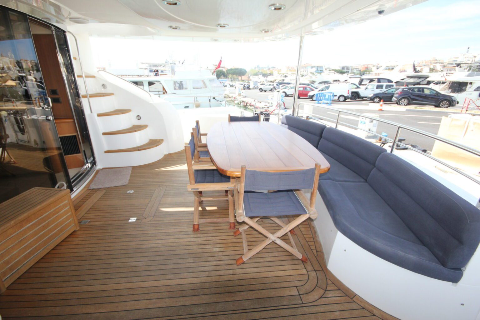 מנועית Sunseeker 75 Yacht יד שנייה - סטרים יאכטות