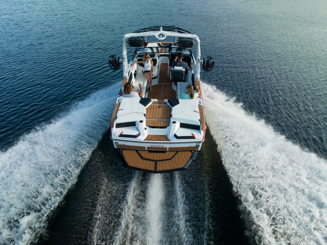 סירת ספורט וויקסרף וויקבורד וסקי NAUTIQUE GS22 2024 - סטרים יאכטות