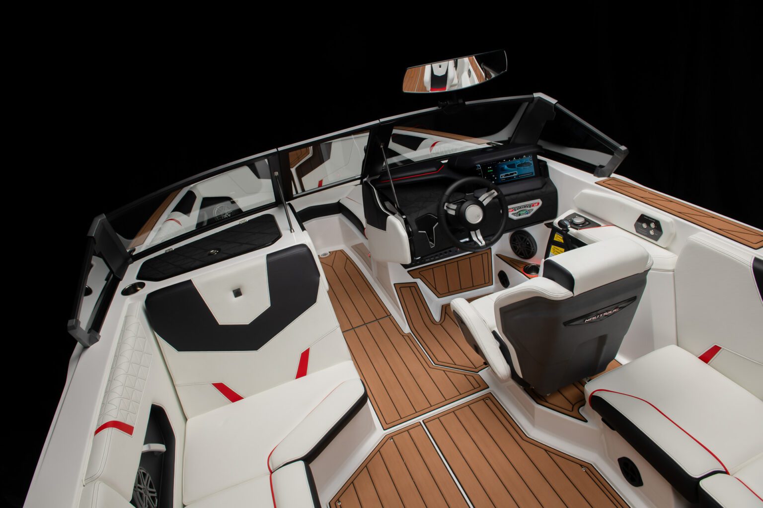סירת ספורט וויקסרף וויקבורד וסקי NAUTIQUE GS22 2024 - סטרים יאכטות