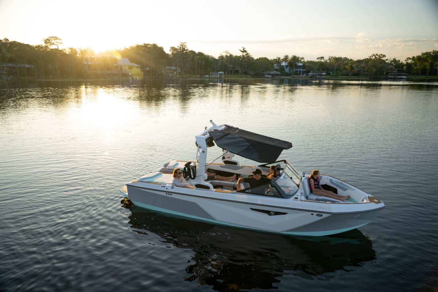 סירת וויקסרף/וויקבורד NAUTIQUE S23 2024 - סטרים יאכטות