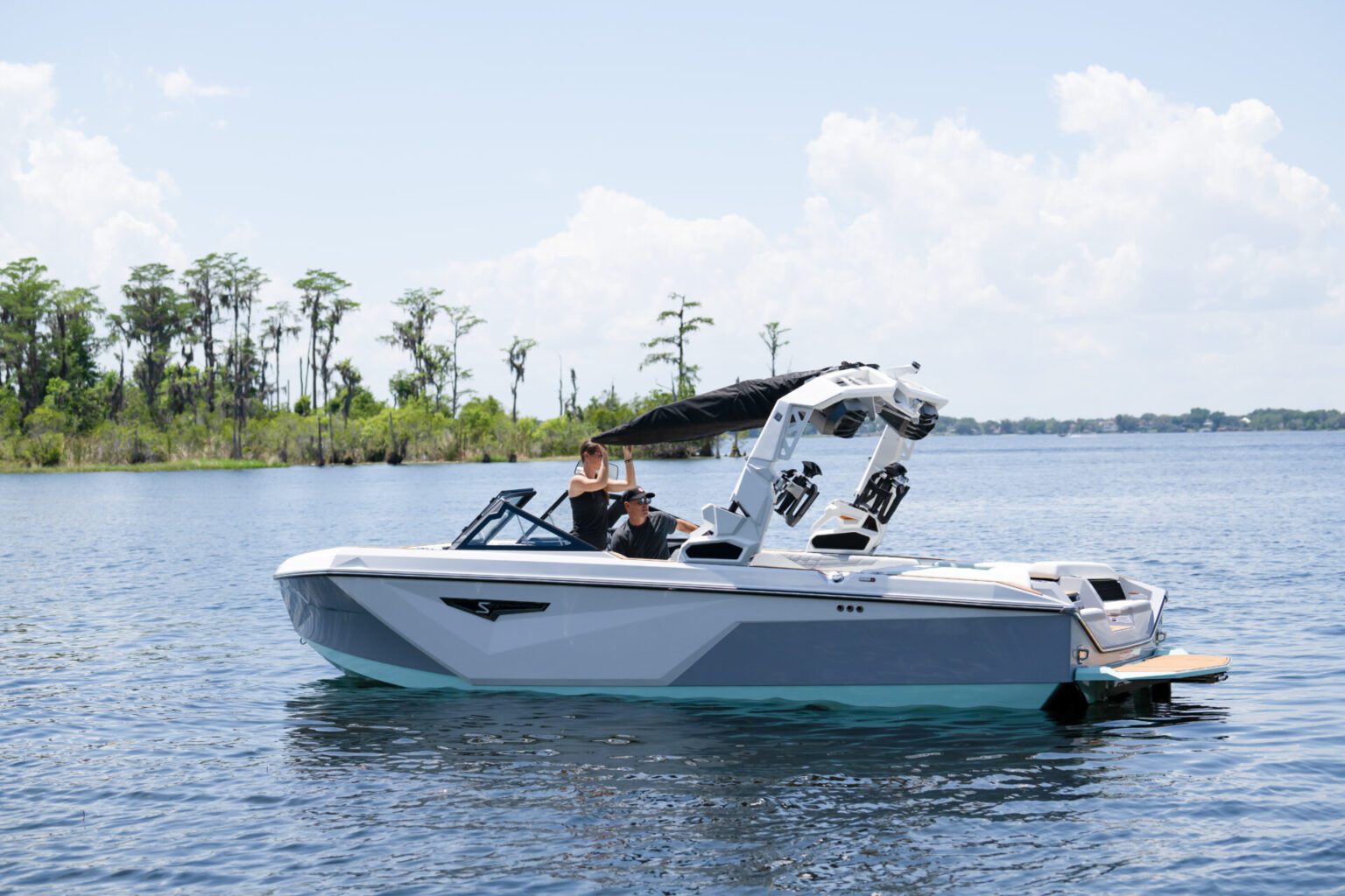 סירת וויקסרף/וויקבורד NAUTIQUE S23 2024 - סטרים יאכטות