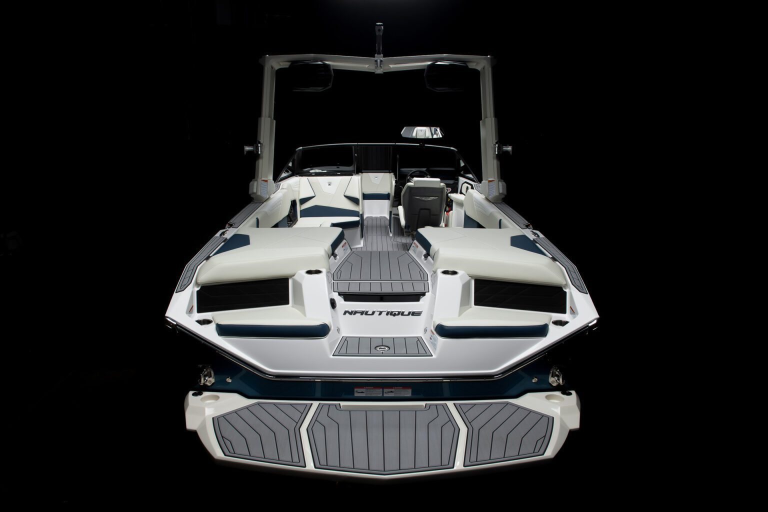 סירת וויקסרף/וויקבורד NAUTIQUE S25 2024 - סטרים יאכטות