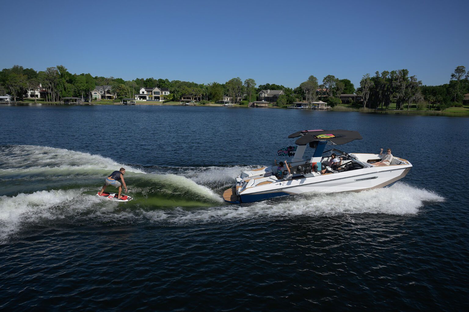 NAUTIQUE G25 2025 סירת וויקסרף/וויקבורד - סטרים יאכטות