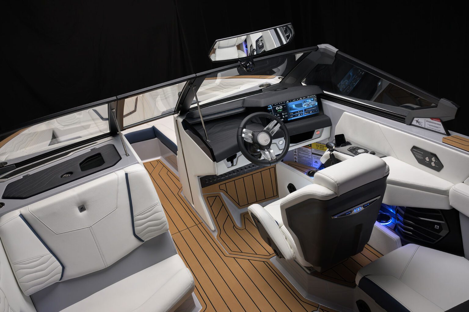 NAUTIQUE G25 2025 סירת וויקסרף/וויקבורד - סטרים יאכטות 
