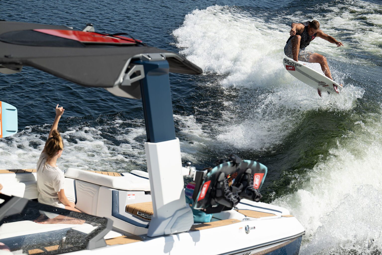 NAUTIQUE G25 2025 סירת וויקסרף/וויקבורד - סטרים יאכטות 