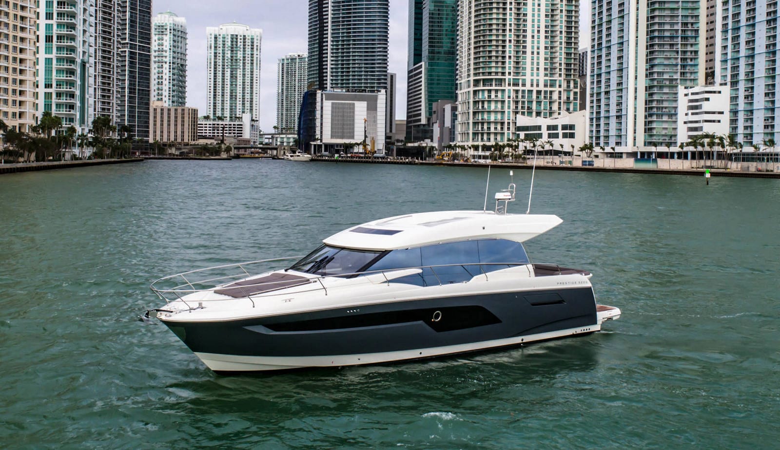 יאכטה Prestige 520 Sport - יאכטה Prestige 520 Sport - סטרים יאכטות
