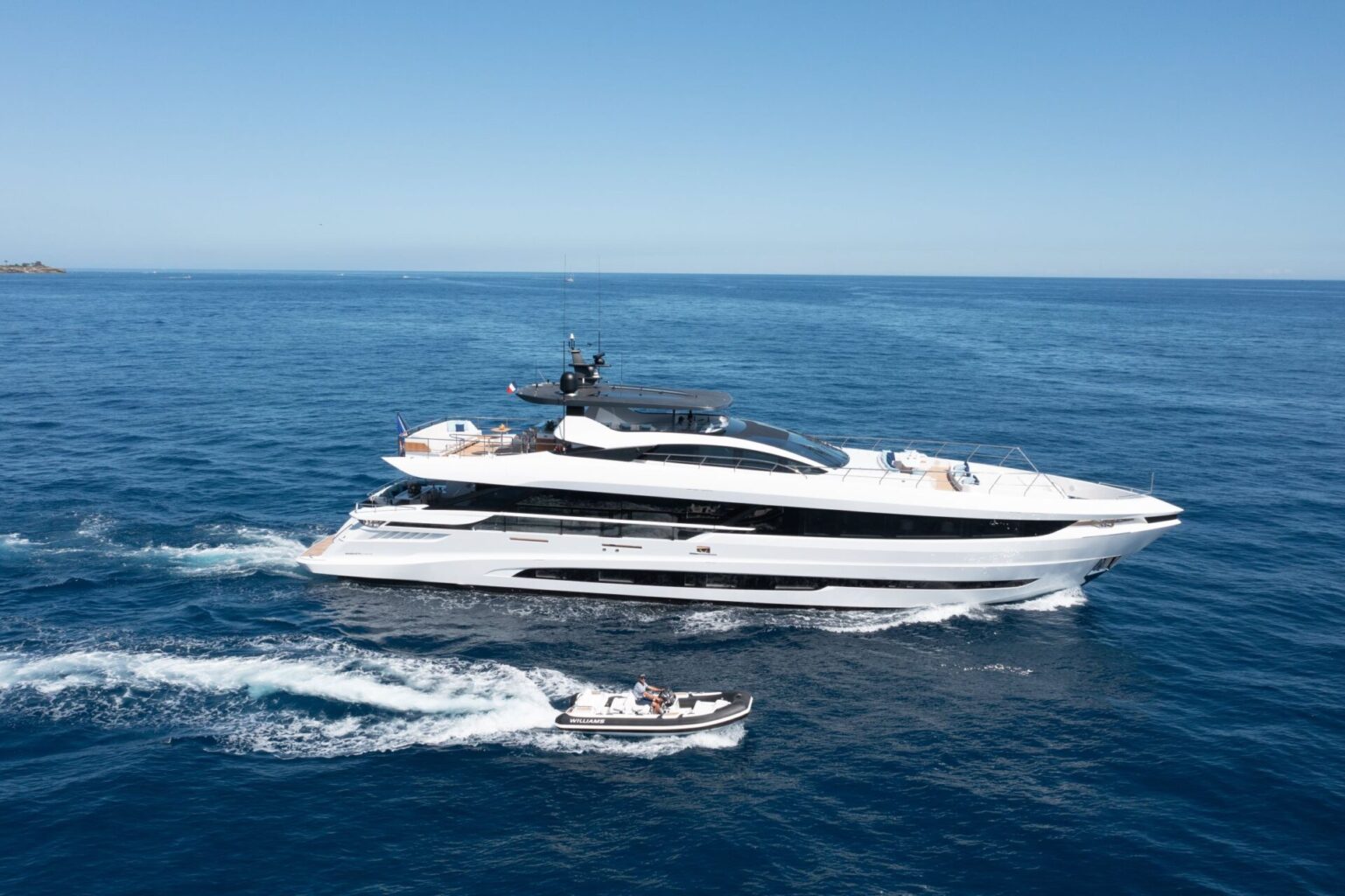 Mangusta GranSport 33 - סטרים יאכטות