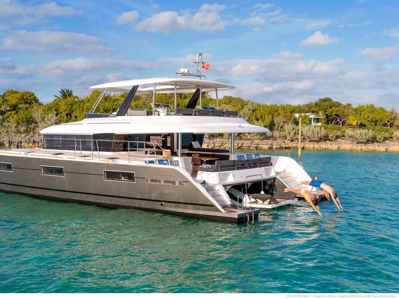 יאכטה קטמרן מנועית Lagoon 630 - יאכטה קטמרן מנועית Lagoon 630 - סטרים יאכטות