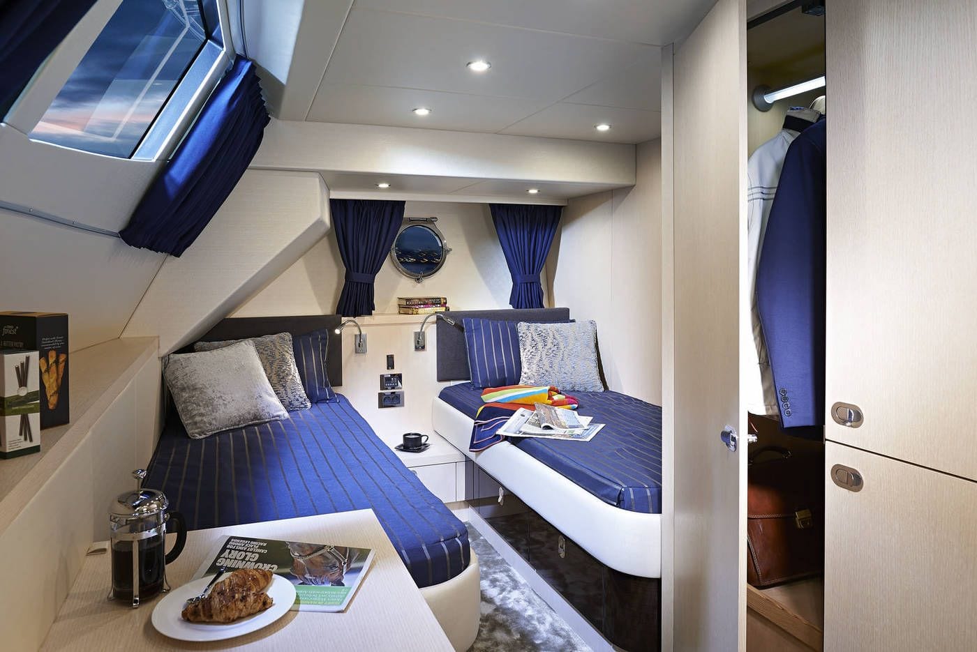 יאכטה Sunseeker Yacht 75 - יאכטה Sunseeker Yacht 75 - סטרים יאכטות