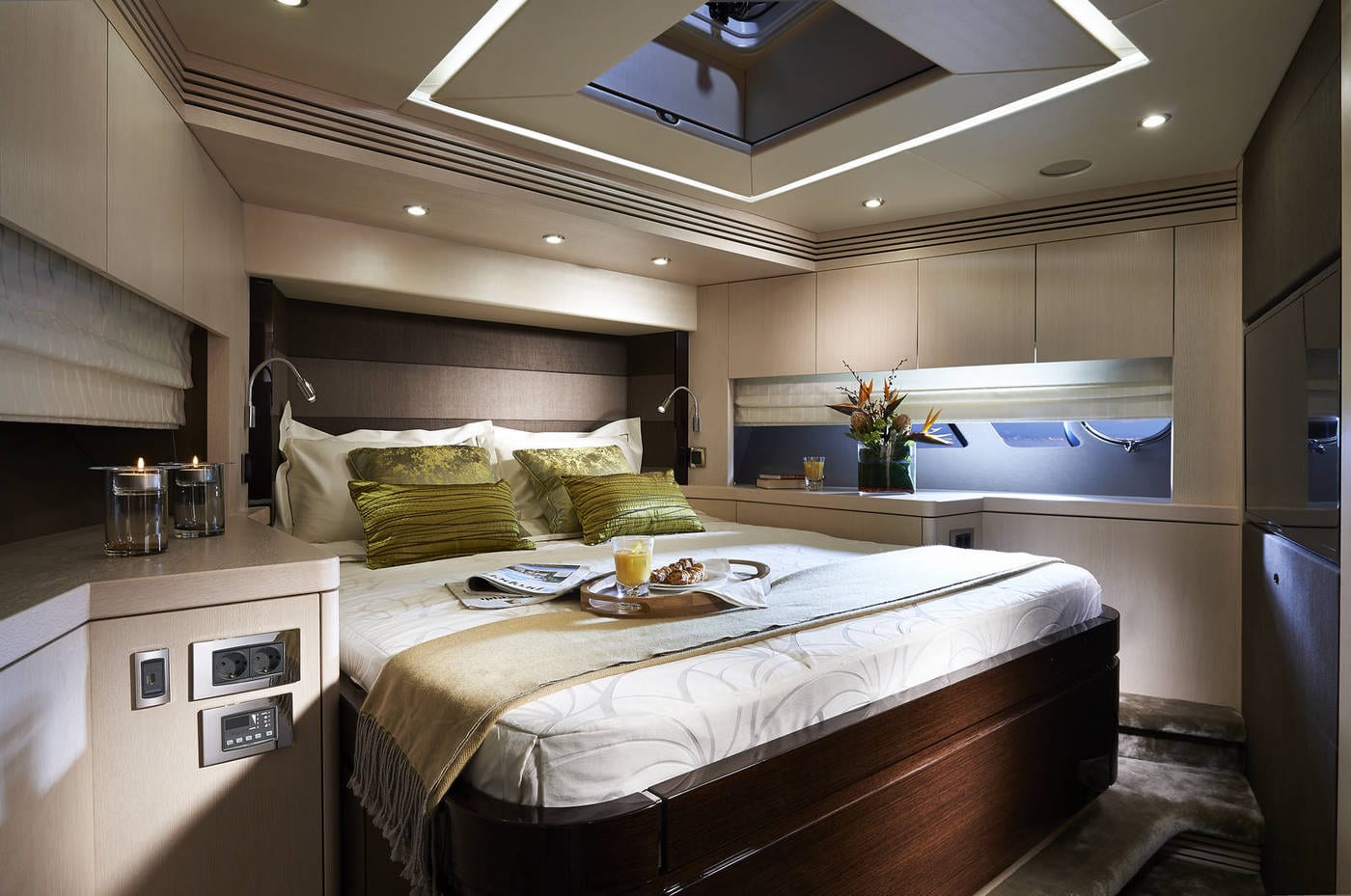 יאכטה Sunseeker Yacht 75 - יאכטה Sunseeker Yacht 75 - סטרים יאכטות