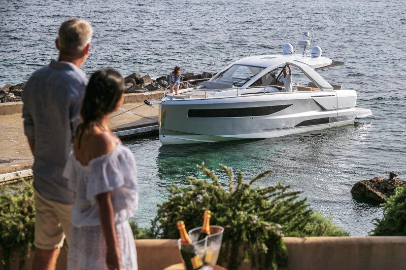 JEANNEAU DB/37 INBOARD - סטרים יאכטות