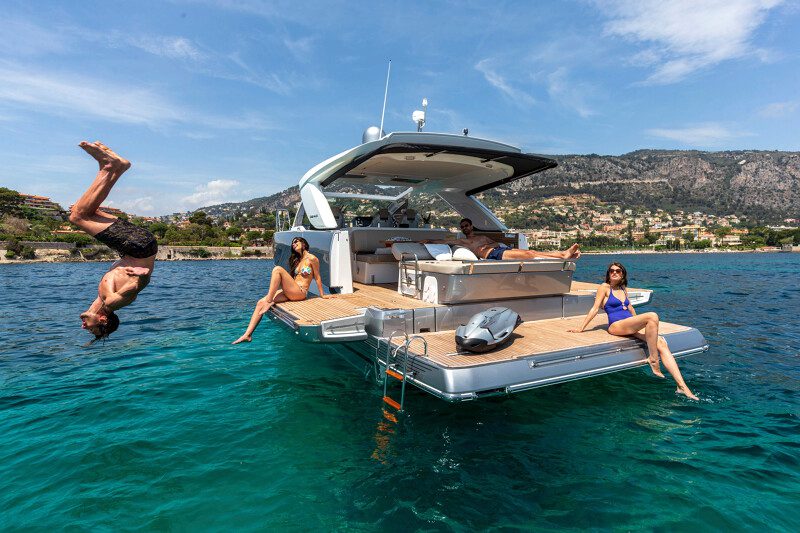 יאכטה מנועית JEANNEAU DB/43 INBOARD - סטרים יאכטות