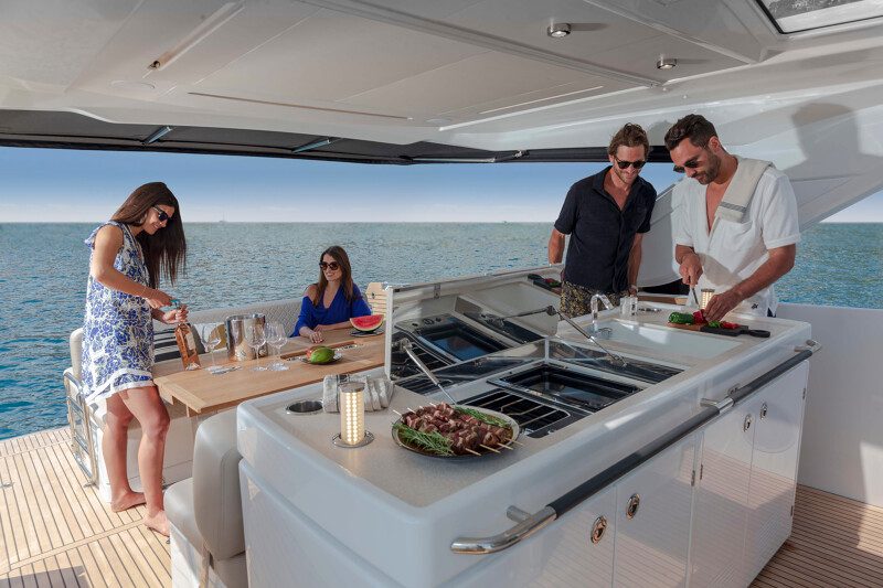 יאכטה מנועית JEANNEAU DB/43 INBOARD - סטרים יאכטות