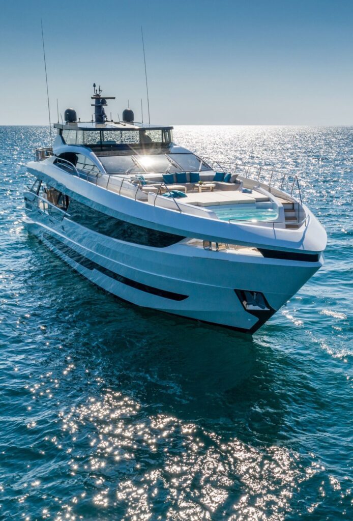 Mangusta GranSport 33 - סטרים יאכטות