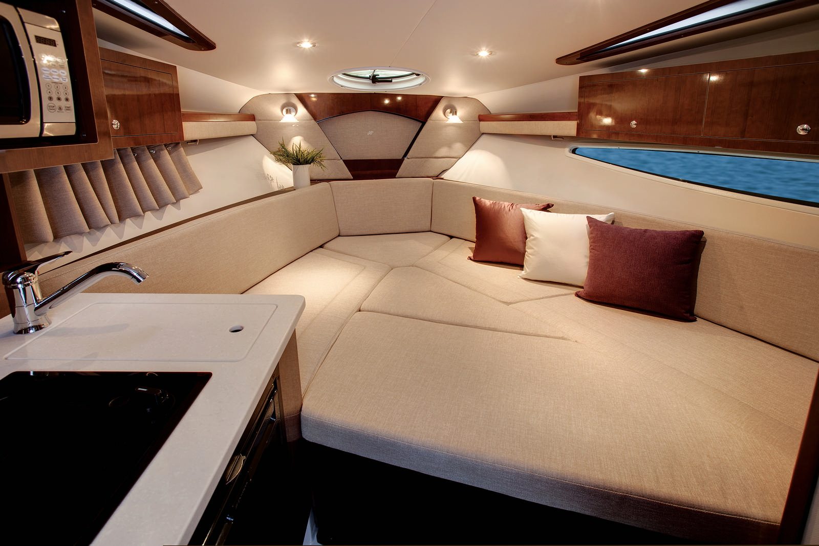 יאכטה לרישיון עוצמה ב' Four Winns V275 - Four Winns V275 - Stream Yachts