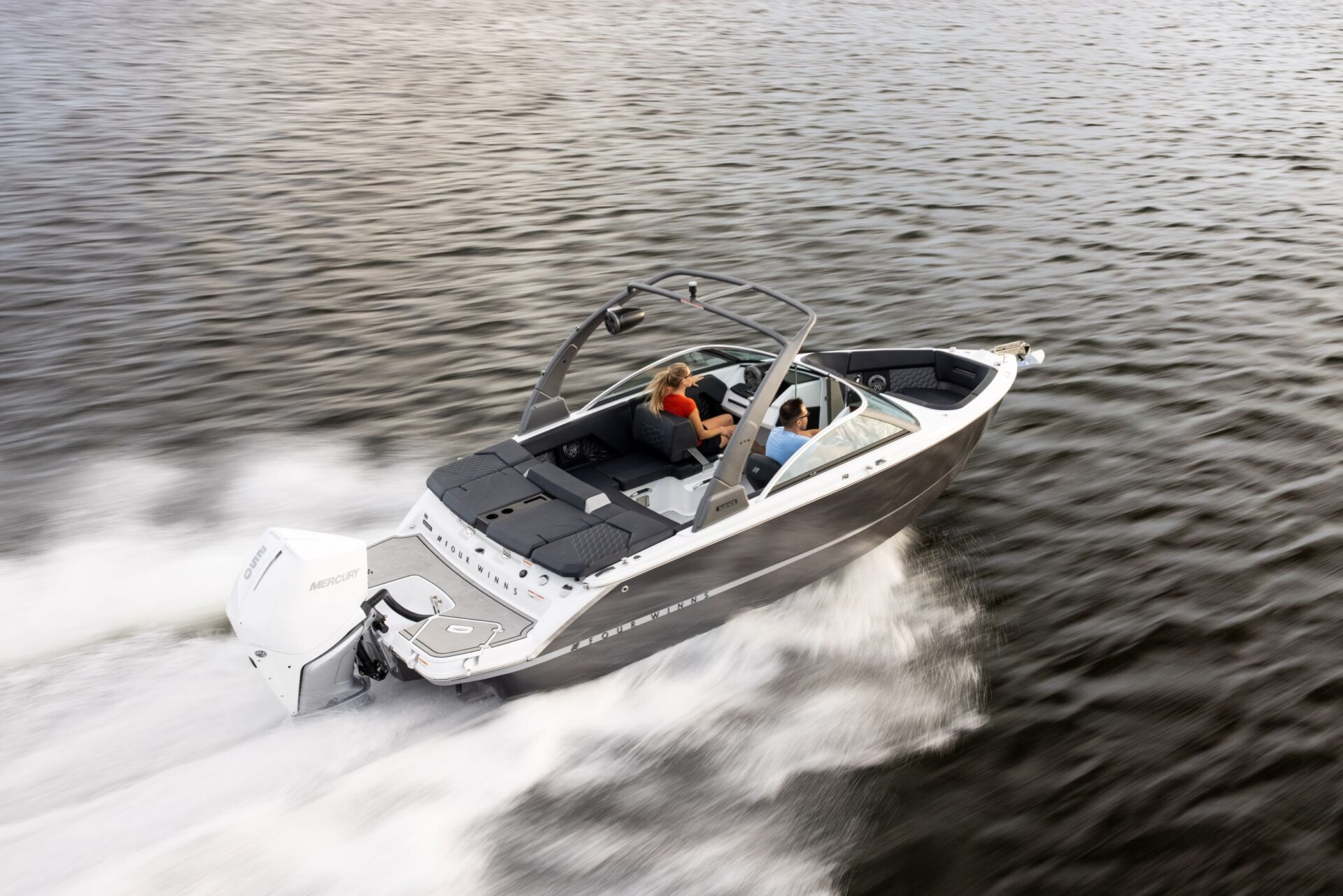 FOUR WINNS H2 - Stream Yachts
