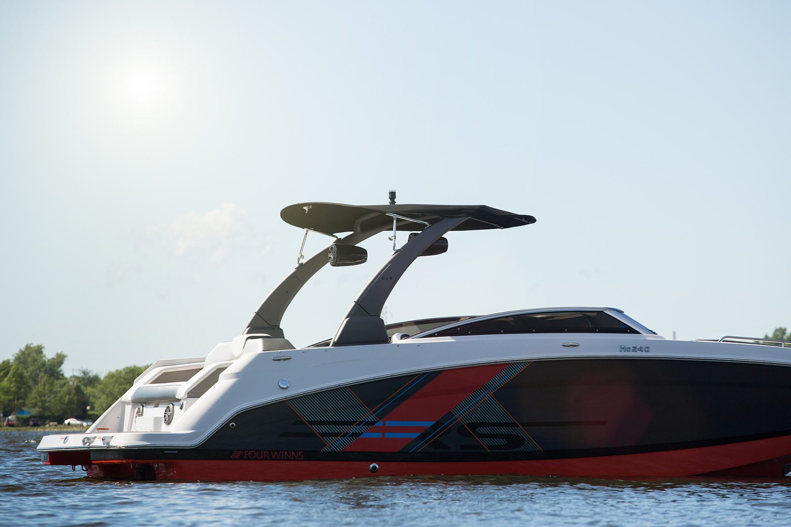 סירת מנוע (ספורט) Four Winns 240 - סירת מנוע (ספורט) Four Winns 240 - סטרים יאכטות