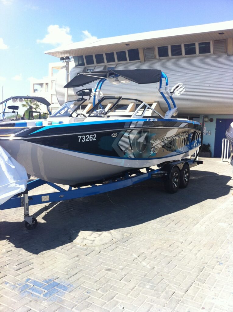 סירת ווייקסרף ווייקבורד NAUTIQUE G25 2015 יד שנייה - סטרים יאכטות 