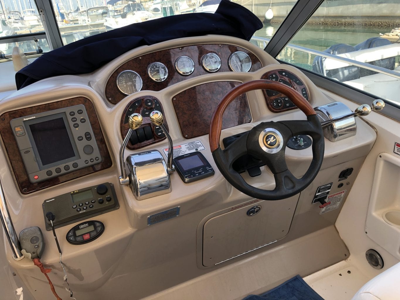 SEA RAY 360 SUNDANCER - 2nd hand - Stream Yachts