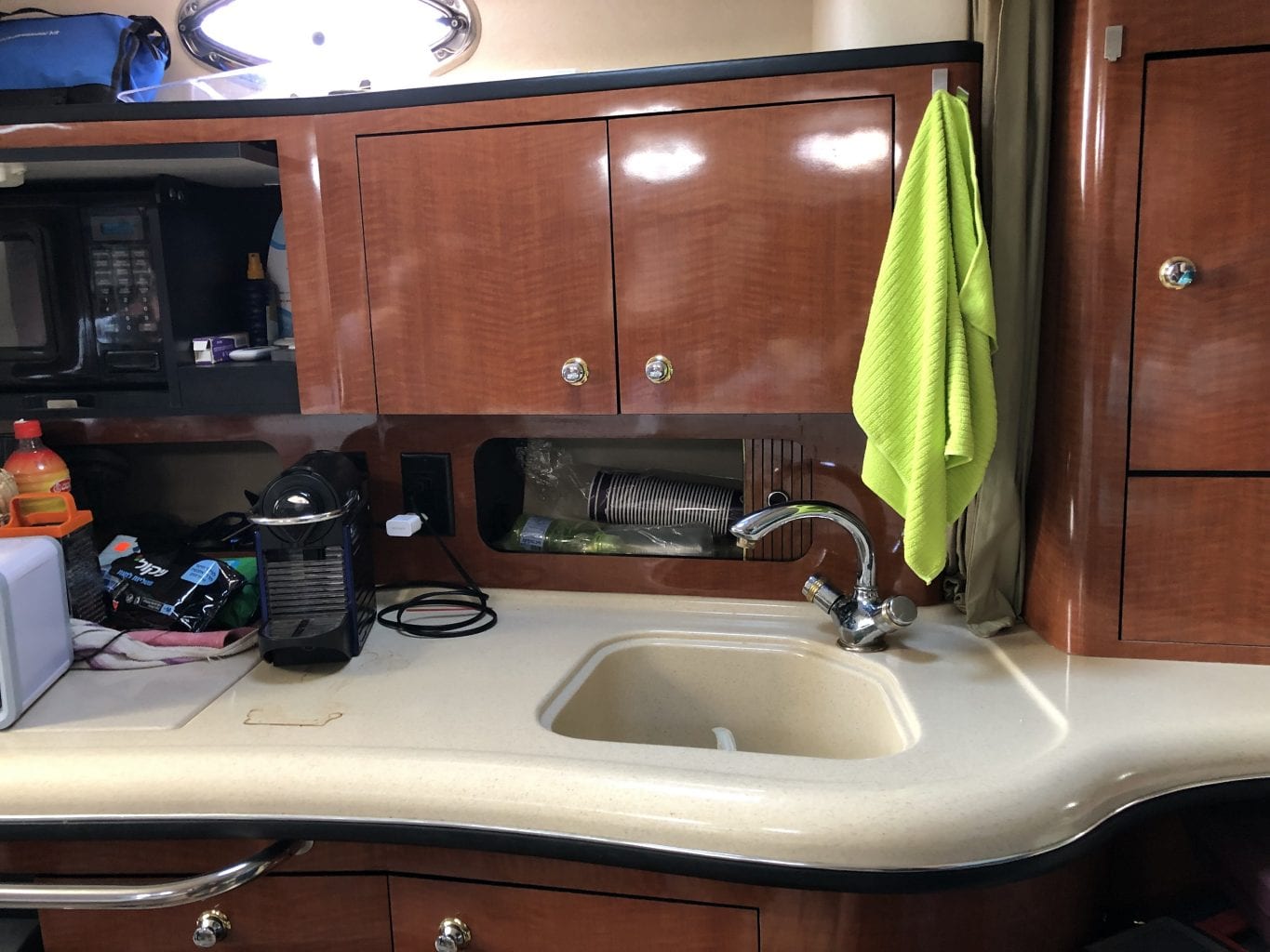יאכטה מנועית SEA RAY 360 SUNDANCER יד שניה - SEA RAY 360 SUNDANCER - 2nd hand - Stream Yachts