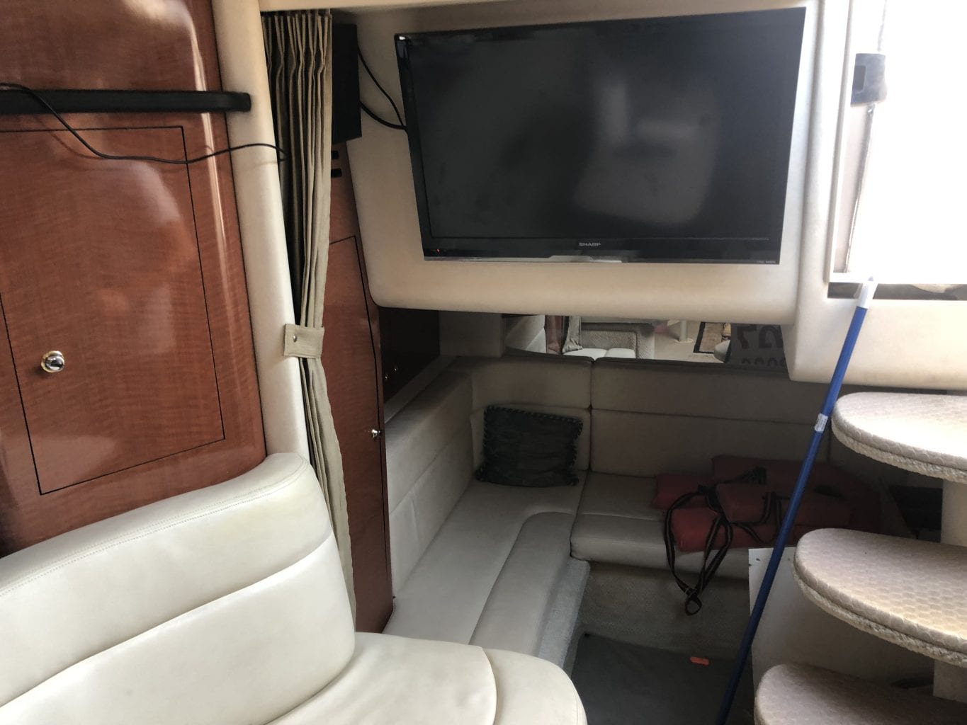 SEA RAY 360 SUNDANCER - 2nd hand - Stream Yachts