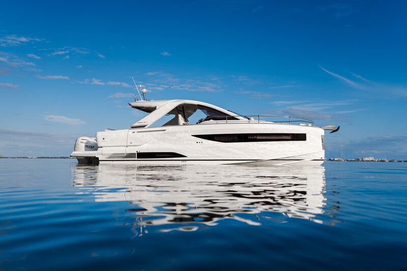 JEANNEAU DB/37 OUTBOARD - סטרים יאכטות