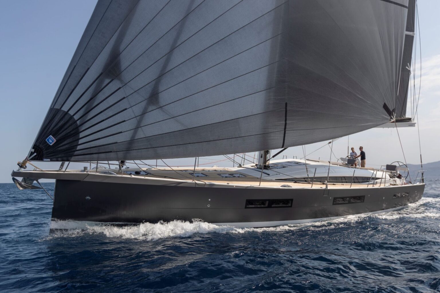 מפרשית JEANNEAU YACHTS 60 - סטרים יאכטות