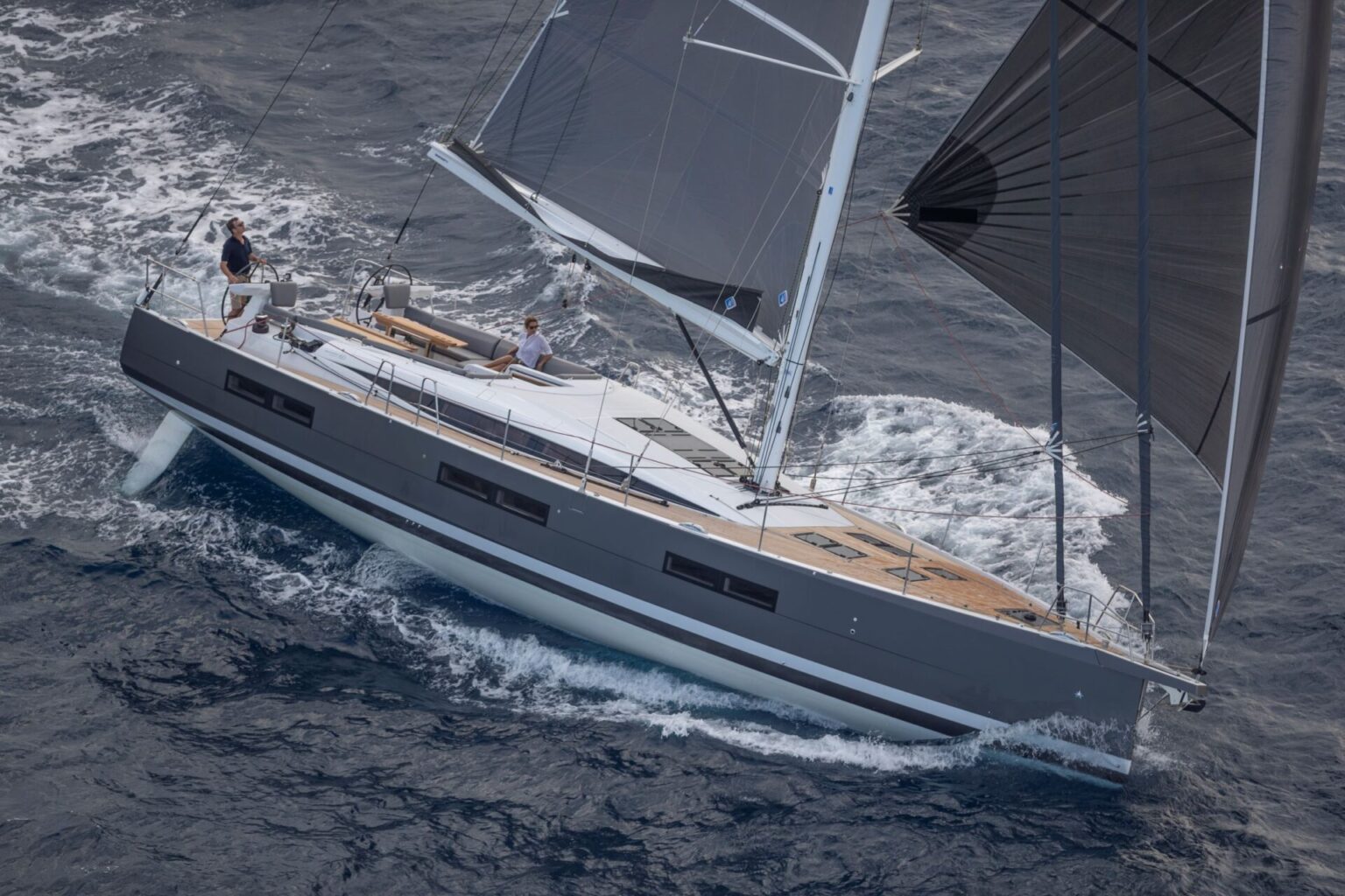 מפרשית JEANNEAU YACHTS 60 - סטרים יאכטות