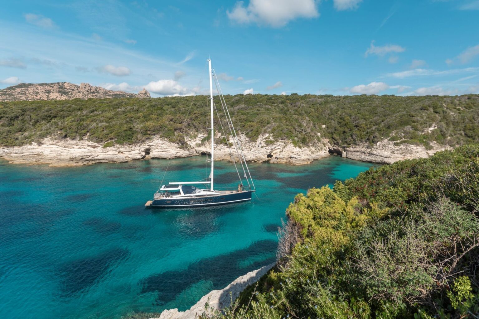 מפרשית JEANNEAU YACHTS 65 - סטרים יאכטות