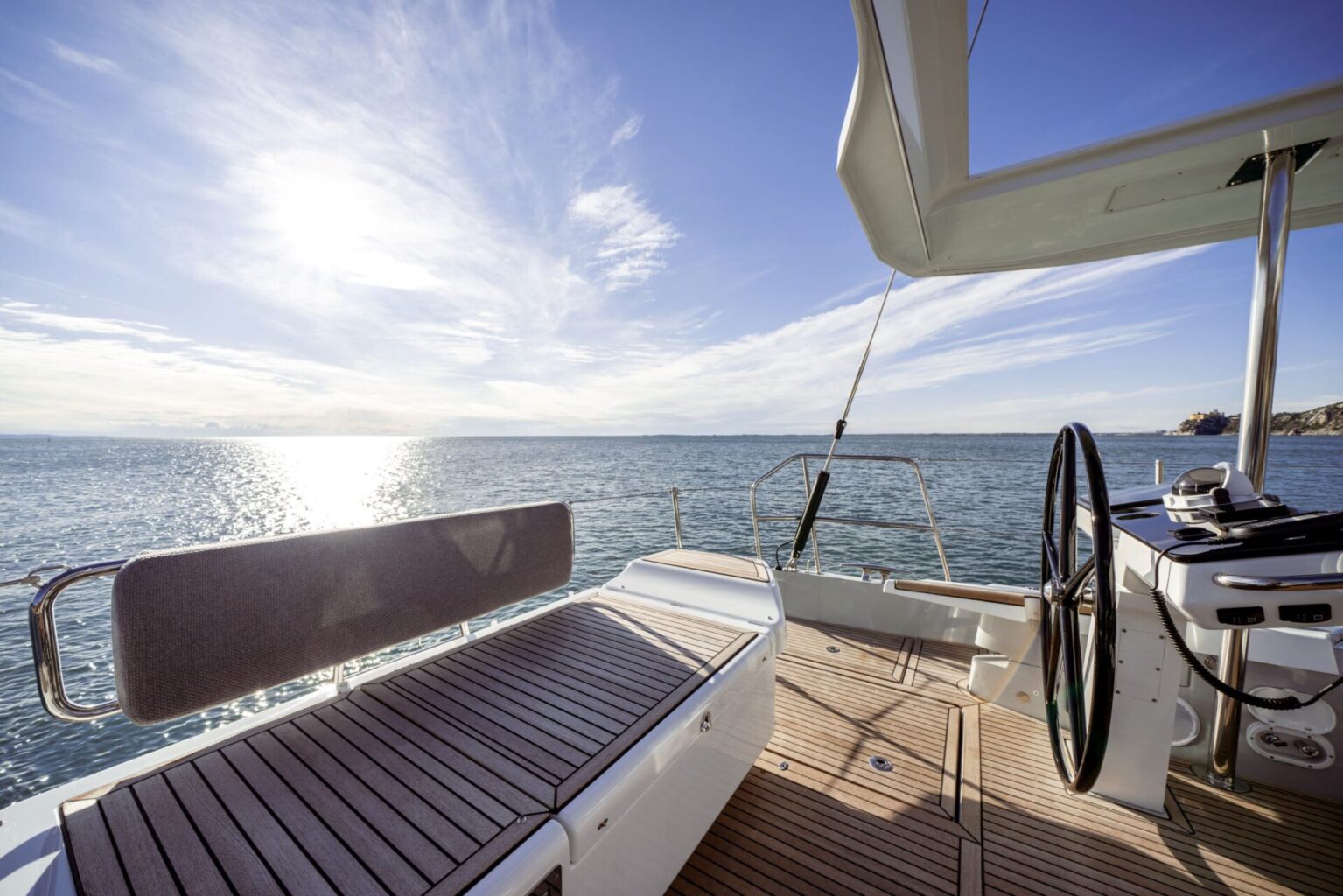 מפרשית JEANNEAU YACHTS 65 - סטרים יאכטות