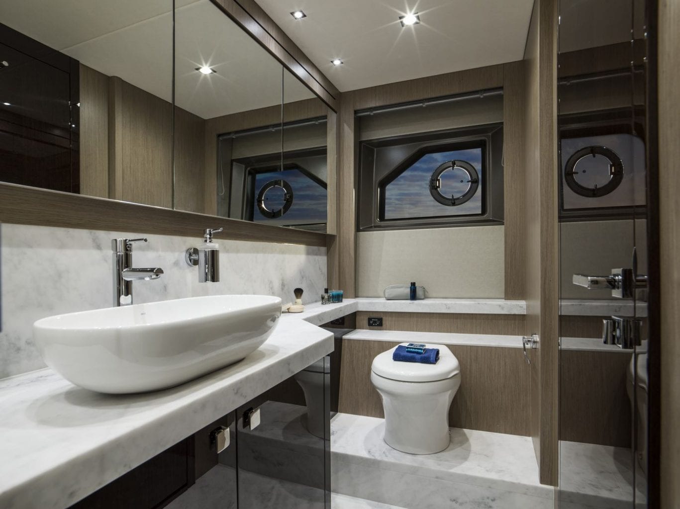 יאכטה Sunseeker Manhattan 66 - יאכטה Sunseeker Manhattan 66 - סטרים יאכטות