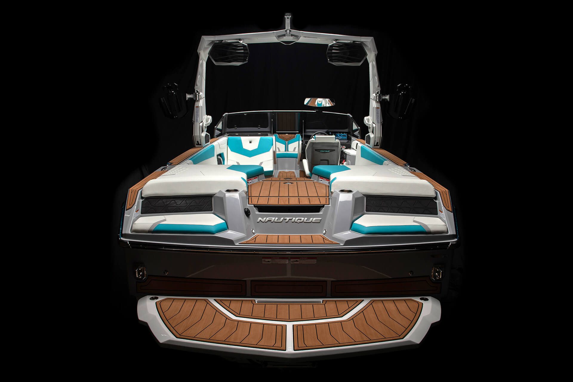 סירת ספורט וויקסרף וויקבורד וסקי NAUTIQUE GS24 2024 - סטרים יאכטות
