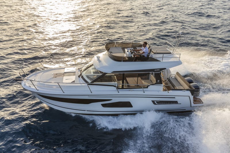 יאכטה מנועית JEANNEAU MERRY FISHER 1295 Fly - סטרים יאכטות