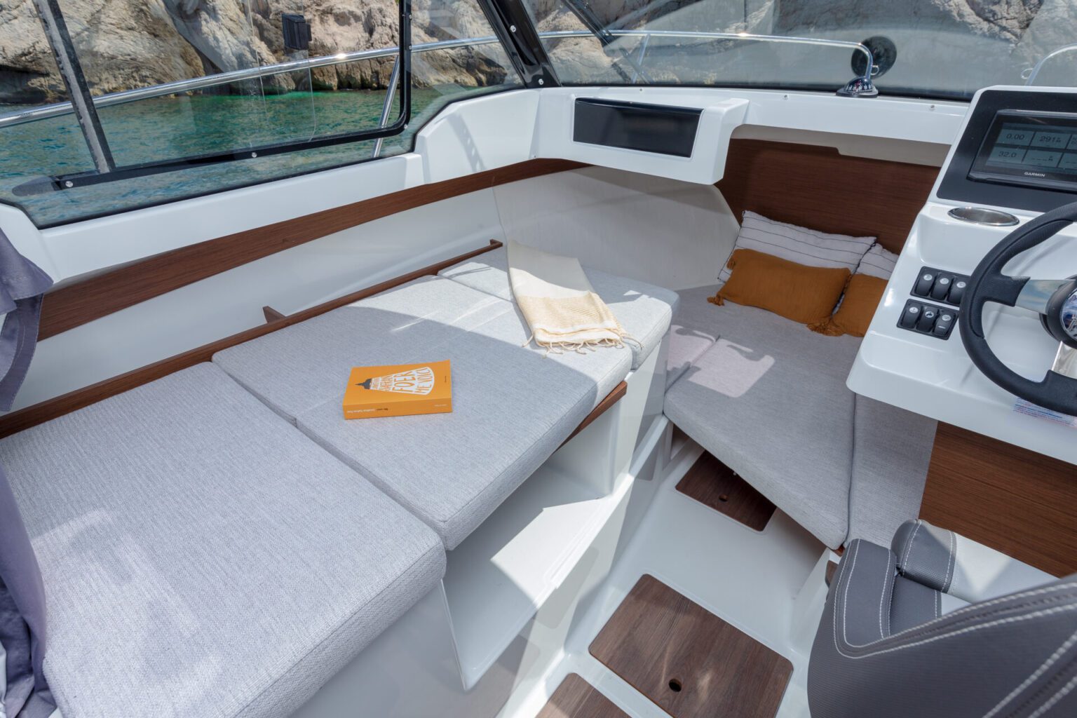 JEANNEAU MERRY FISHER 605 SERIE2 - Stream Yachts