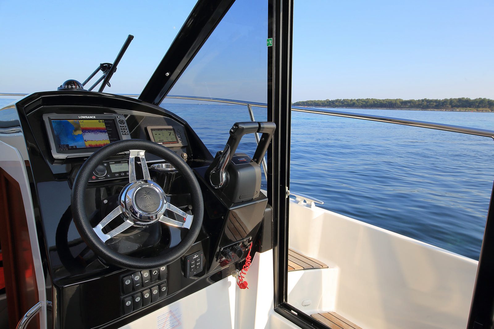 סירת מנוע JEANNEAU MERRY FISHER 895 - Jeanneau Merry Fisher 895 - Stream Yachts
