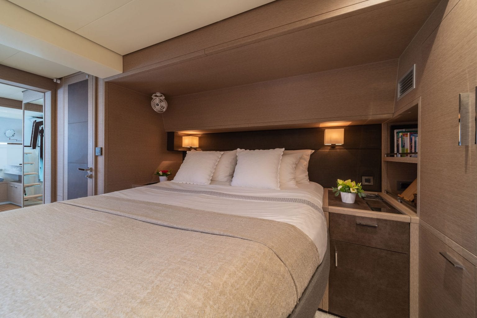 Lagoon 630 - Motor Catamaran - Stream Yachts