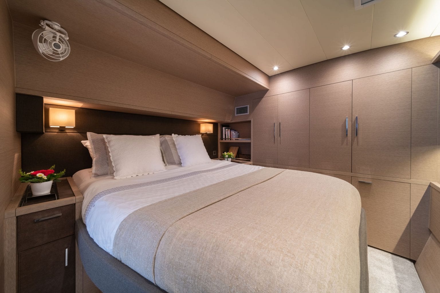 Lagoon 630 - Motor Catamaran - Stream Yachts