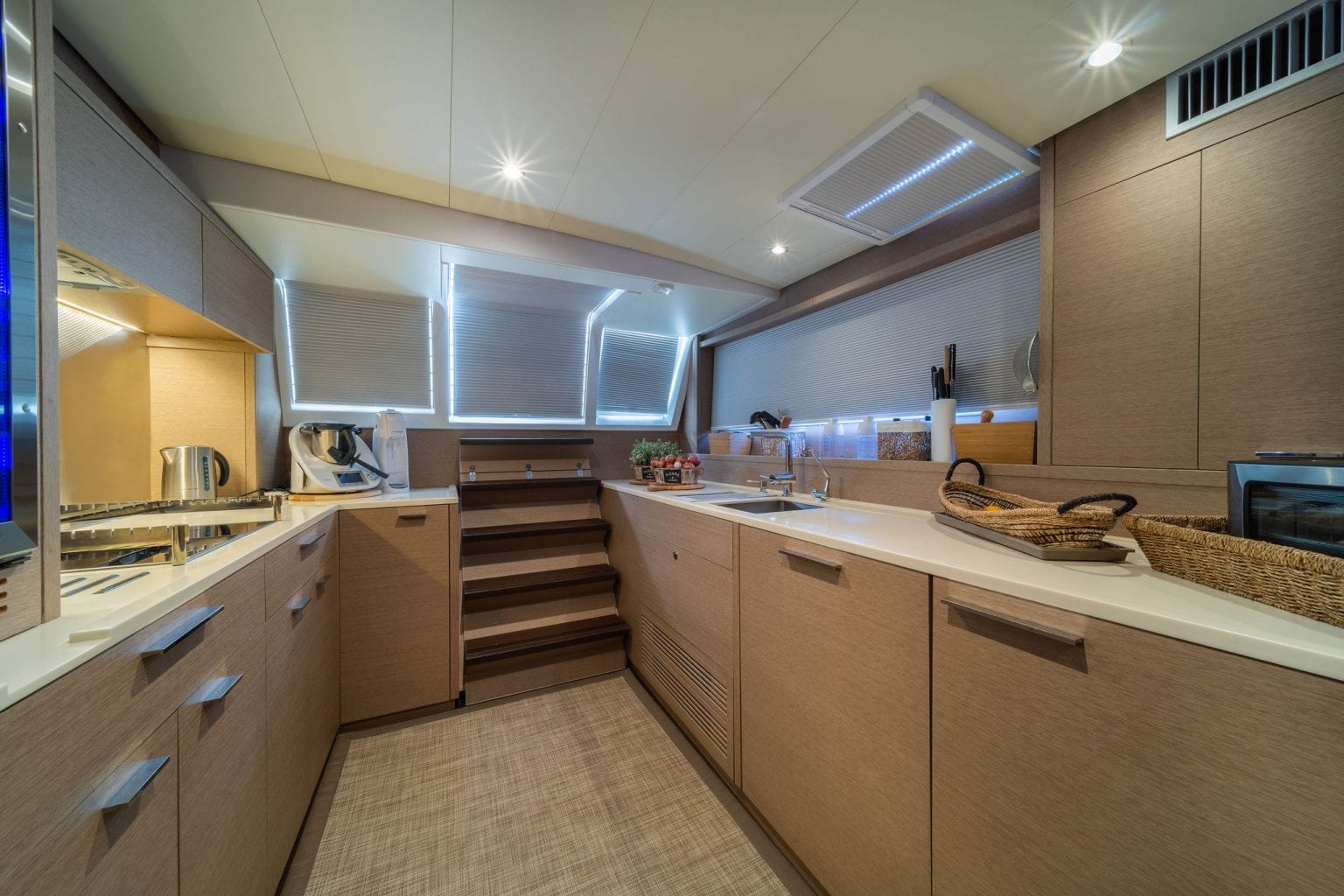 Lagoon 630 - Motor Catamaran - Stream Yachts