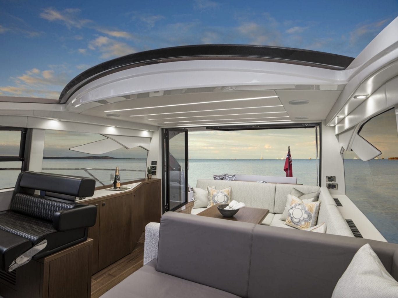 יאכטה SUNSEEKER Predator 50 - SUNSEEKER PREDATOR 50 - Stream Yachts