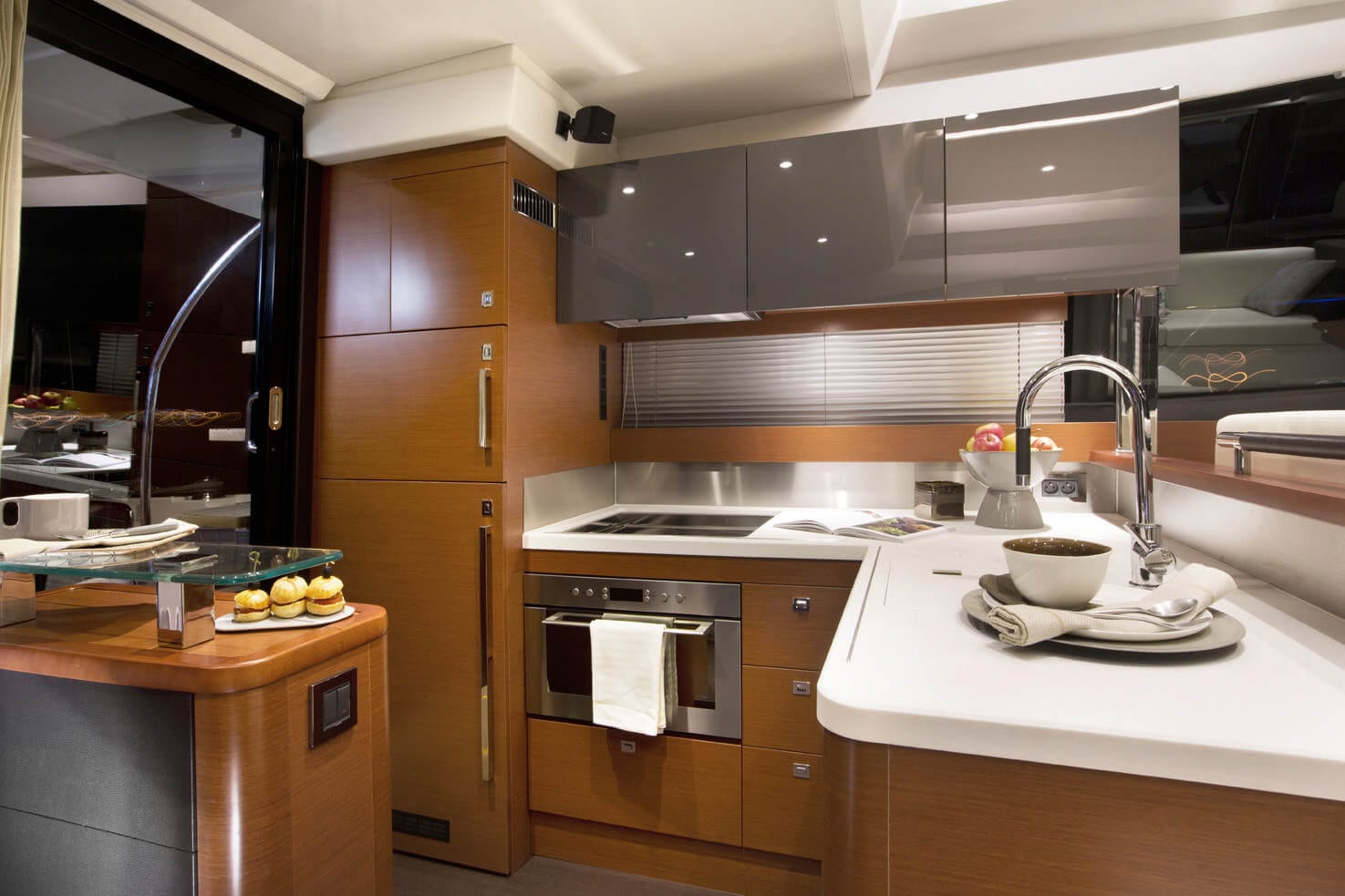 יאכטה Prestige 560 Sport - Prestige 560 Sport - Stream Yachts