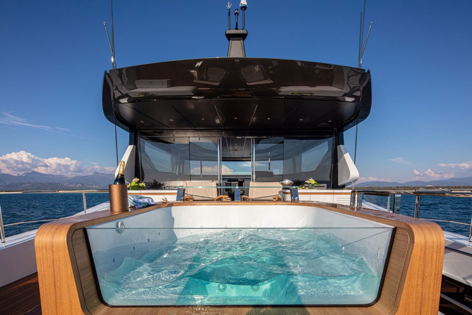 Mangusta GranSport 33 - סטרים יאכטות