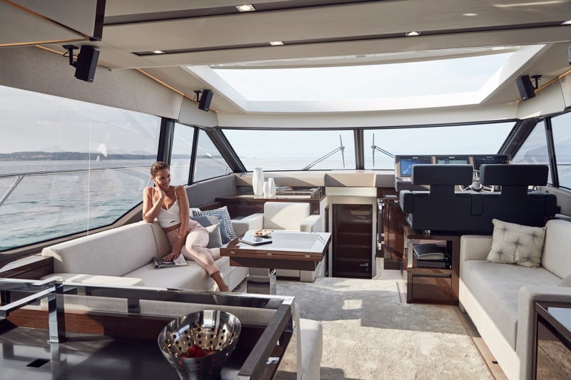 PRESTIGE 630 Sport Flybridge - סטרים יאכטות