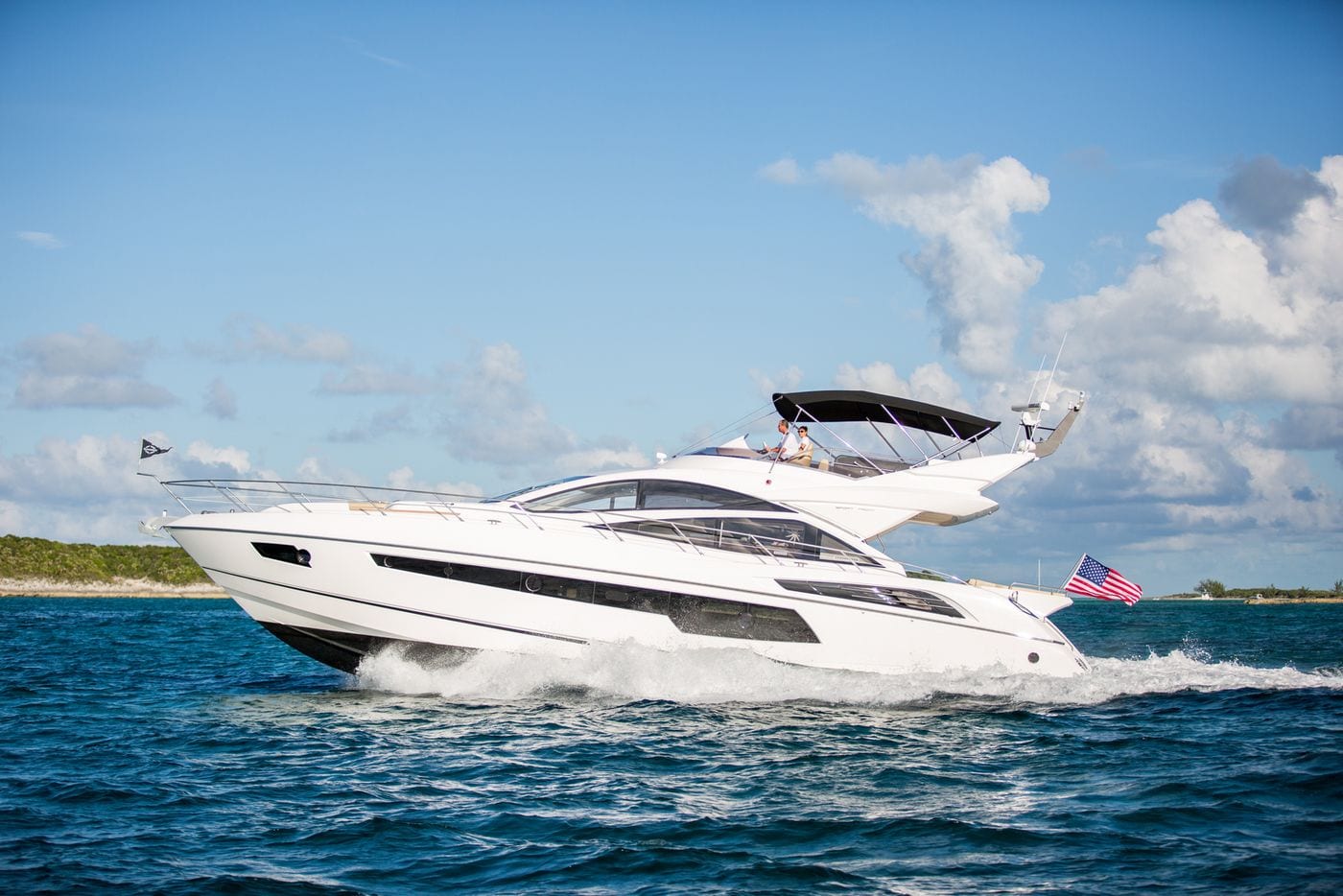 יאכטה Sunseeker Sport Yacht 68 - סטרים יאכטות