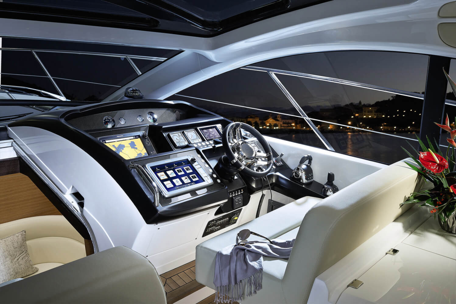 יאכטה SUNSEEKER YACHT SAN REMO - יאכטה SUNSEEKER YACHT SAN REMO - סטרים יאכטות